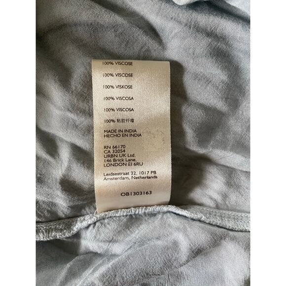 ANTHROPOLOGIE Pilcro Blue Liquid Buttondown Shirt Size Medium - Picture 4 of 7